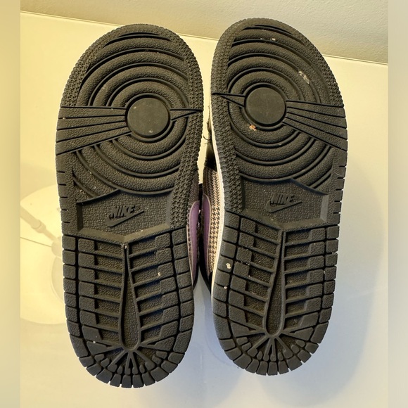 Jordan 1 Mid Houndstooth - Picture 6 of 11